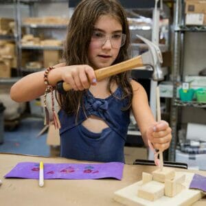 Mohawk_Day_Camp-Activities-Creative_Arts_Woodshop